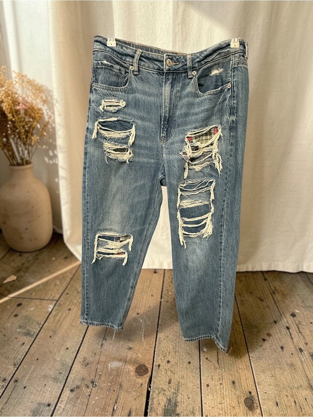 American Eagle Mom Straight Distressed Patched Jeans. Size: 12